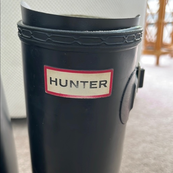Hunter Classic Black Waterproof Boots - Picture 3 of 8